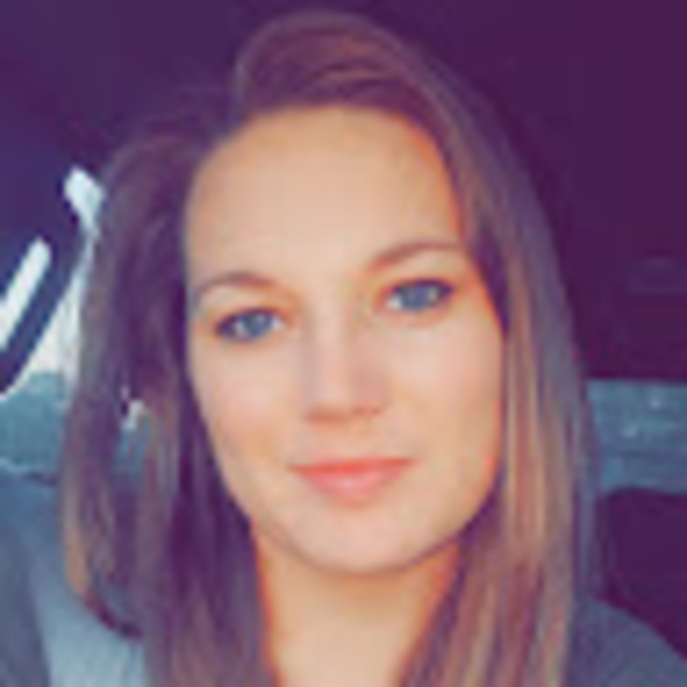 Meet your Posher, Loni